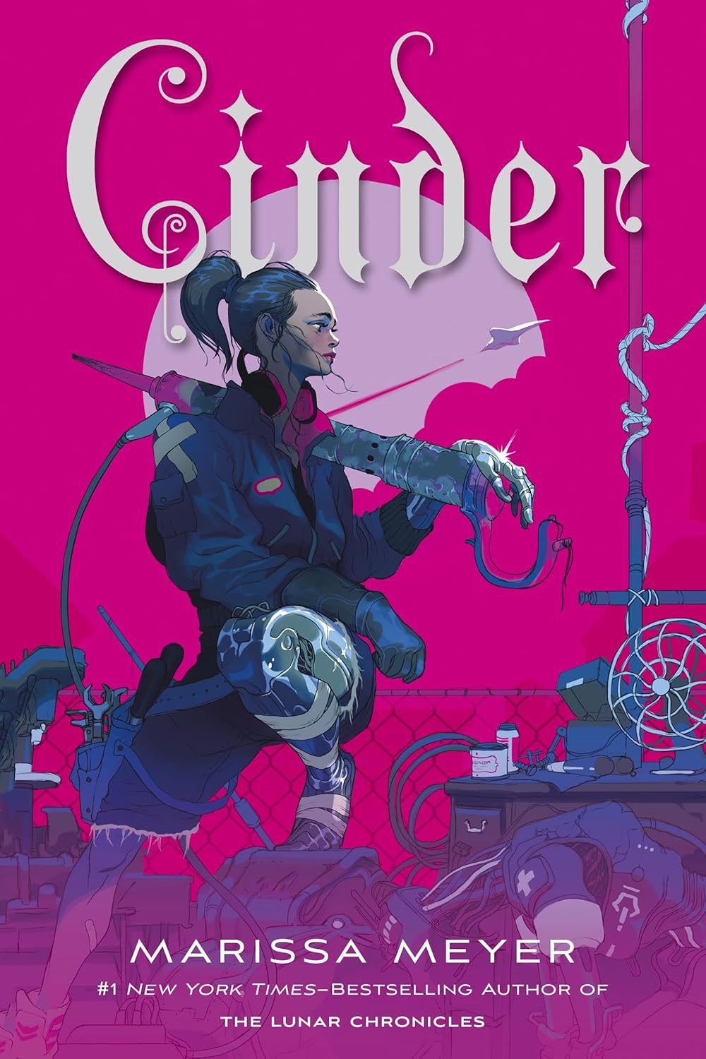 Cinder: Book One of the Lunar Chronicles