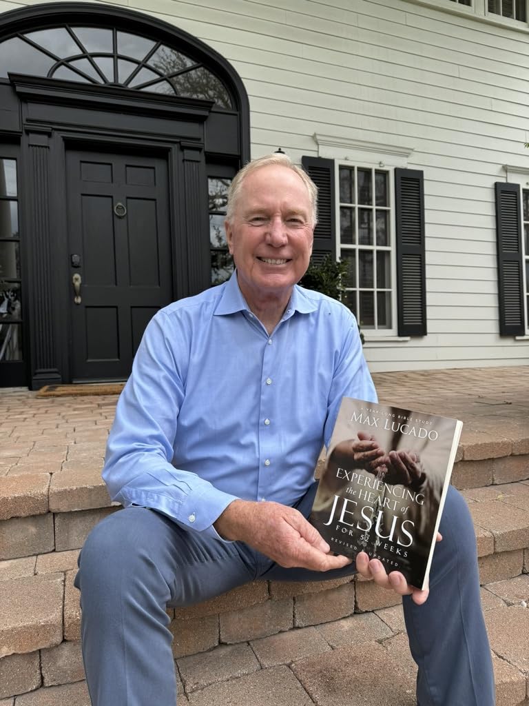 Experiencing the Heart of Jesus for 52 Weeks Revised and Updated: A Year-Long Bible Study (Enlarged)