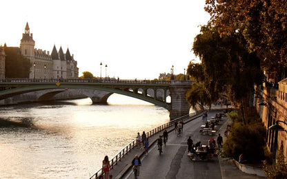 Joie: A Parisian's Guide to Celebrating the Good Life