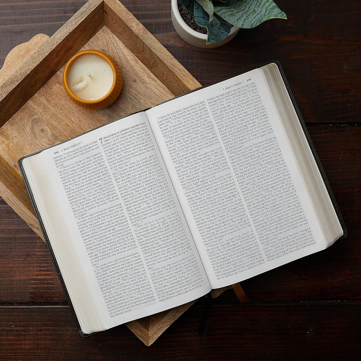 Nabre, New American Bible, Revised Edition, Catholic Bible, Large Print Edition, Leathersoft, Black, Comfort Print: Holy Bible
